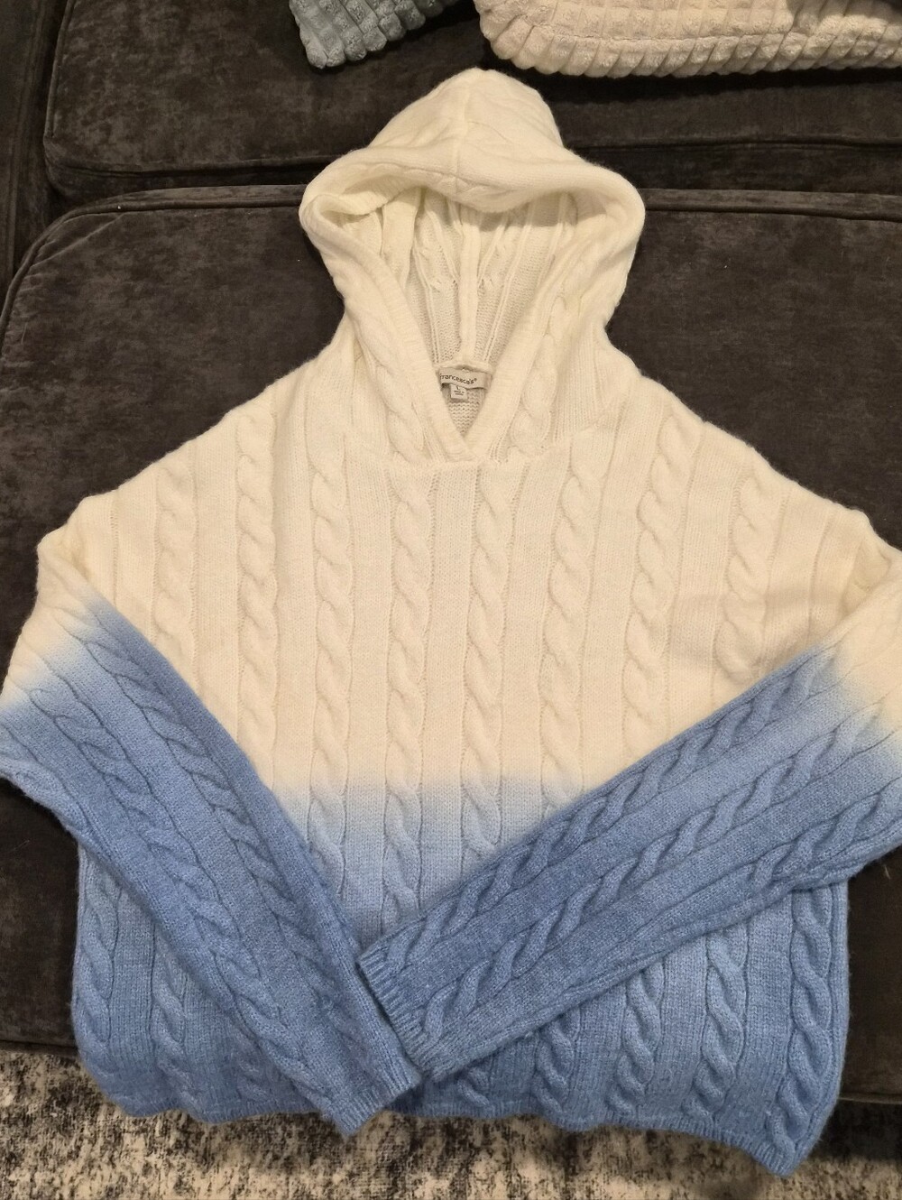 Francesca's Collections Cream And BLUE Cable Knit Pullover Sweater